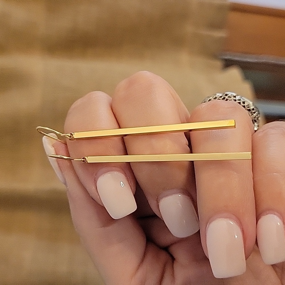 🔥LAST PAIR🔥 Golden Bar Drop Earrings